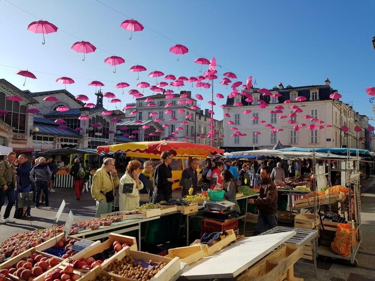 Studio Renove Au Coeur De La Rochelle, Marche A 25M, 2 Personnes, Wifi - Fr-1-535-43 La Rochelle  Luaran gambar